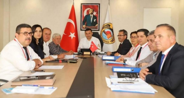 Başkan Yücel'den Cumhuriyet Şöleni'ne davet