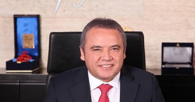 Böcek'ten Thomas Cook açıklaması