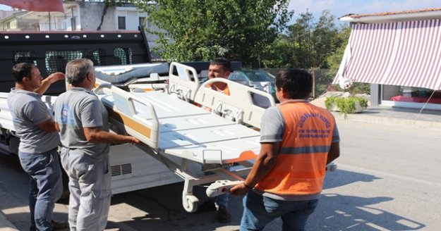 Büyükşehir’ den hasta yatağı yardımı