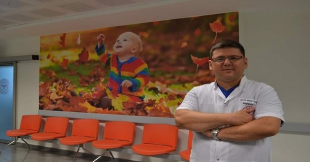 Çocuklarınızda kekemeliğin kendiliğinden geçmesini beklemeyin