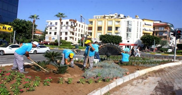 Mola Kavşağı'nda Peyzaj düzenlemesi yapıldı