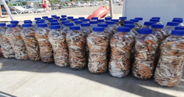 Yok böyle bir koleksiyon, 52 şişede 15 bin izmarit