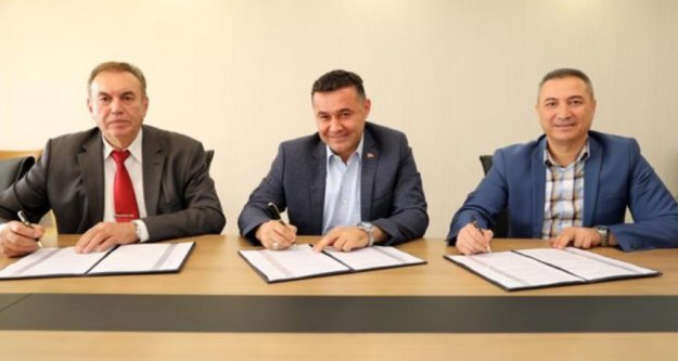 Alanya'da okullarda çocukları hayvan sevgisiyle büyütecek proje