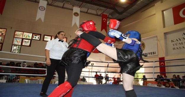 İller arası Muay Thai  'Hasan Karlı'' Şampiyonası sona erdi'