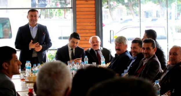 Yücel batı muhtarlarıyla buluştu