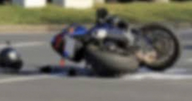 Alanya’da yola savrulan motosiklet sürücüsü yaralandı!