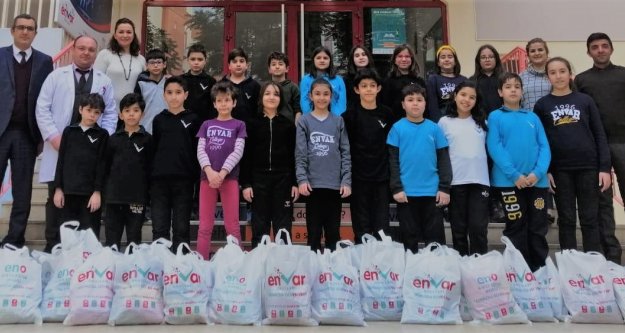 Ortaokul öğrencilerinden yörük kardeşlerine yardım