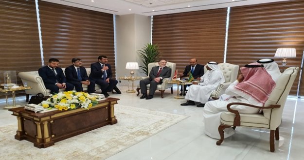 Türkiye’nin hac kontenjanı 83 bin 430’a yükseltildi