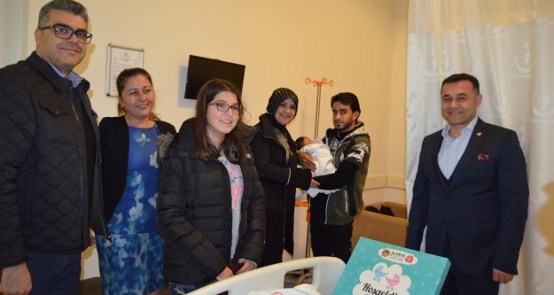 2020 yılının ilk bebeklerine ziyaretçi akını