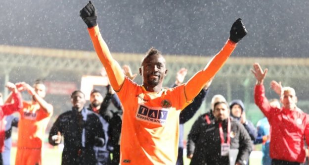 Cisse için Fenerbahçe de devreye girdi