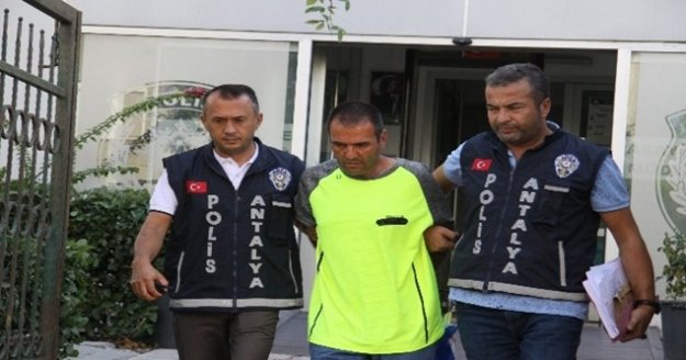 Faslı baldız cinayetinin katil zanlısı, cinayetten sonra yüzmeye gitmiş