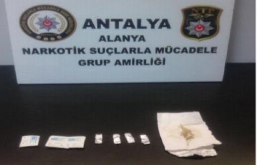 Alanya'da uyuşturucu operasyonu: 4 gözaltı var