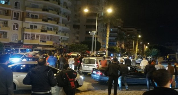 Alanya halkı şehitlerimiz için yürüdü
