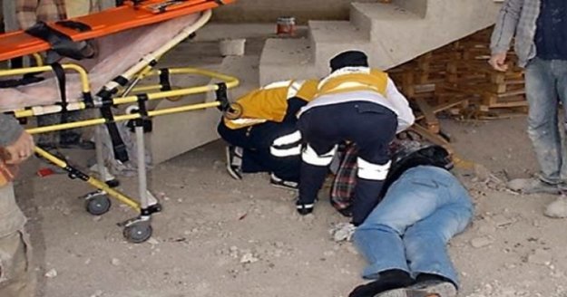 Alanya’da inşaattan düşen işçi yaralandı