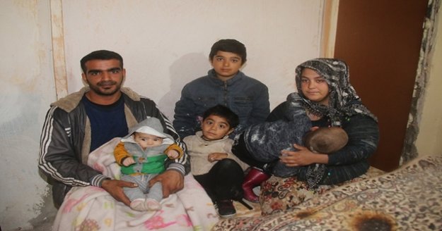 Büyükşehir, Toğa ailesinin kapısız evini sıcak yuvaya çevirdi