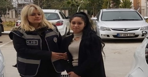 Hırsızlık şüphelisi kadın yakalandı