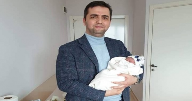 Kasapoğlu'nun bebek sevinci