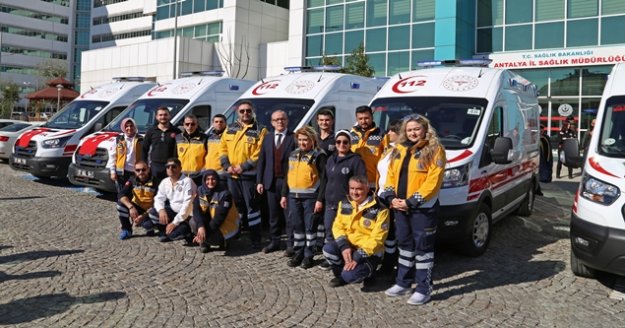 Sağlık Bakanlığından Antalya'ya 5 yeni ambulans