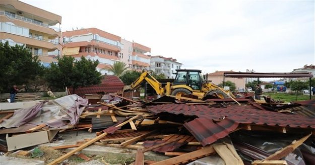 Alanya Belediyesi'nden kaçak yapıya geçit yok