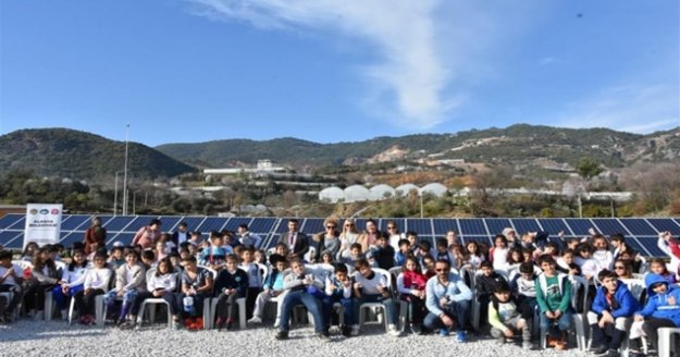 Alanya'da çevreci öğrenciler GES ile tanıştı