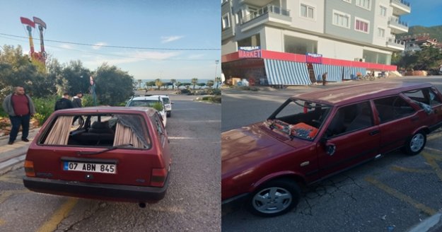 Alanya'da öfkeli kayın biraderden eniştesinin aracına sopalı saldırı