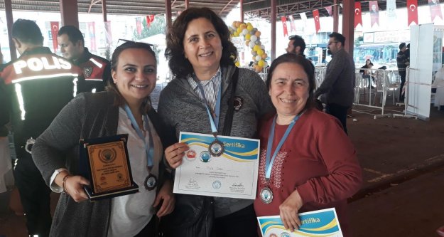 Alanya'ya iki madalya ile döndüler