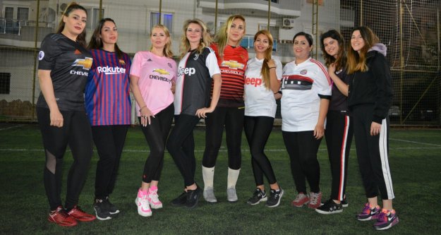 Alanyalı kadınlardan futbol resitali