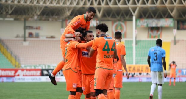 Alanyaspor 5 hafta sonra galip geldi