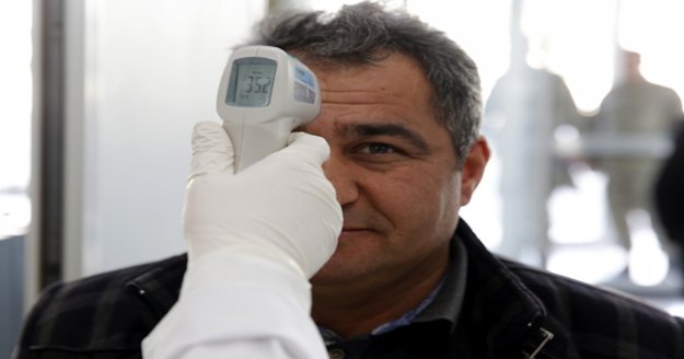 Büyükşehir hizmet binasında ateş ölçerli önlem