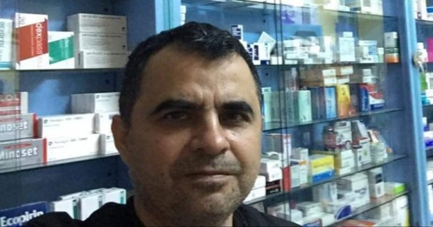 Eczacı Koçak: Maske falan almayın, ellerinde patlasın