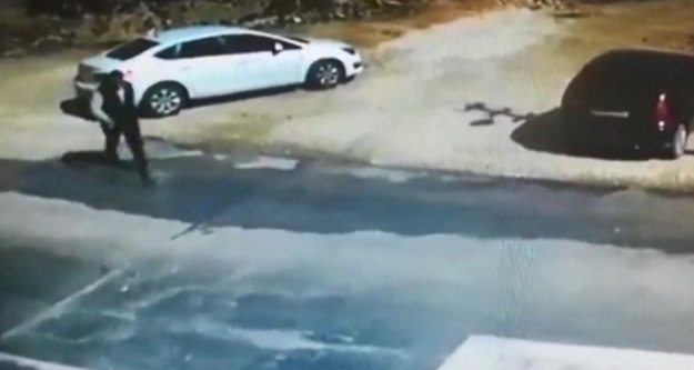 Genç kızı takip edip asansörde taciz etti sonra böyle kaçtı