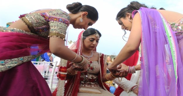 Hintliler salgın dinlemedi, 1 milyon avro bütçeli düğün için Antalya'da buluştu