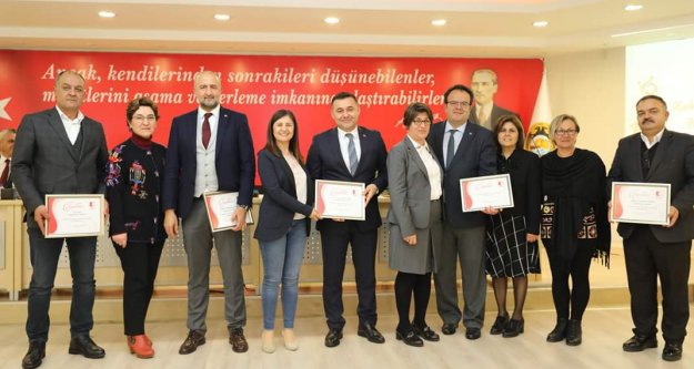 KHKD'dan Alanya Belediye Meclisine teşekkür belgesi