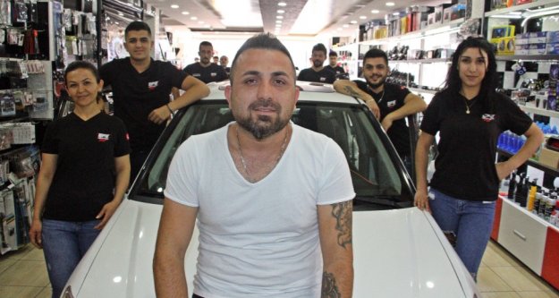 İki kez kaybettiği ve iş yerinde arkadaşının bulup getirdiği biletle hayatı değişti