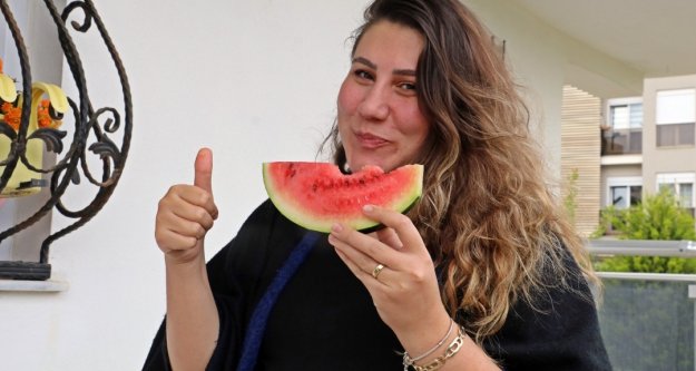 Karpuza aşerip özel izin verilen hamile kadından önemli mesajlar