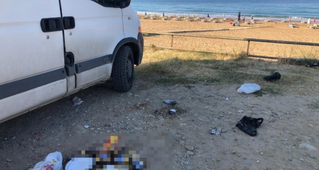 Alanya'da plaj işletmecisi uyandırıp çöpleri tek tek toplattı