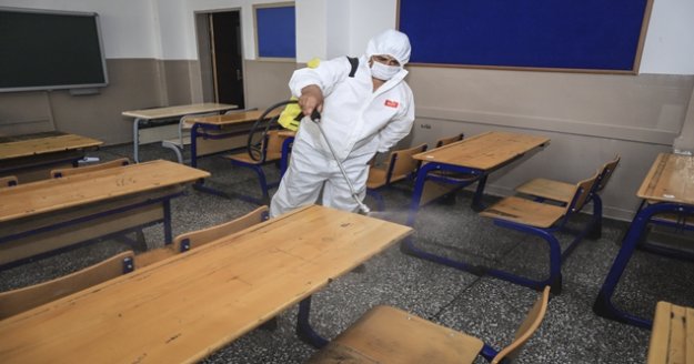 YKS sonrası sınıflar dezenfekte edildi