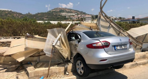 Alanya'da feci kaza: 1'i ağır, 4 yaralı var