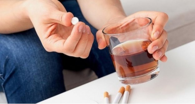 Alanya'da alkolle hap içen Rus kadın hastanelik oldu