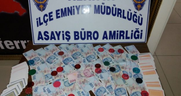 Alanya'da polisten kıraathaneye kumar baskını