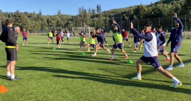 Alanyaspor, Fenerbahçe ile oynuyor