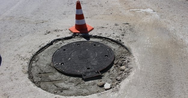 Kapalı kanalizasyon bacaları yenileniyor