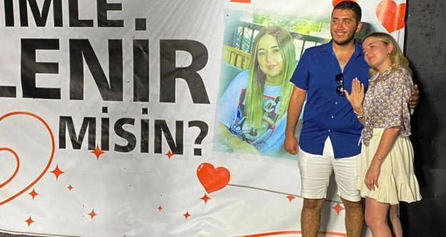 Silahla atış yapmayı seven sevgiliye atış poligonunda evlilik teklifi