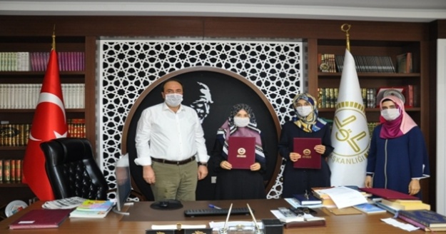 Alanya'da hafızlara belgeleri takdim edildi