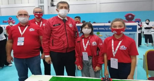 Bakan Selçuk Alanya BİLSEM standında!