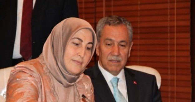 Bülent Arınç ve eşinin korona virüs testi pozitif çıktı