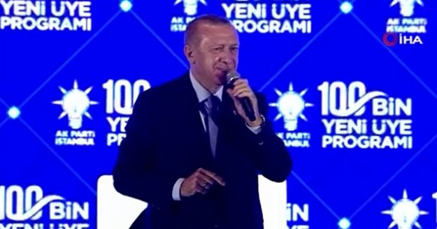 Cumhurbaşkanı Erdoğan'la küçük çocuğun gülümseten diyaloğu