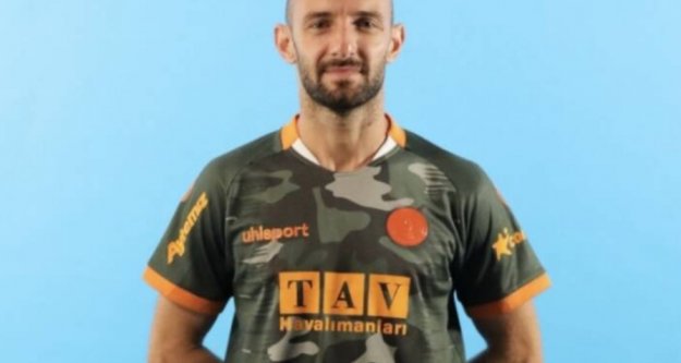 Kamuflaj forma bir vefa ve iyilik projesidir