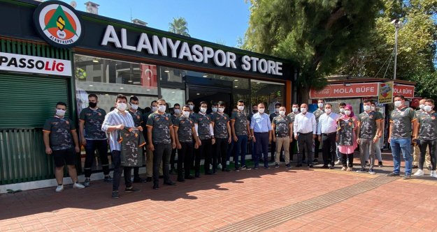 Ülkücülerden Alanyaspor ve Mehmetçiğe destek
