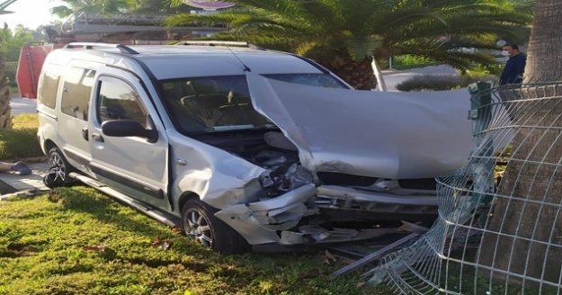 Alanya’da hafif ticari araç ile motosiklet çarpıştı: 1 ölü